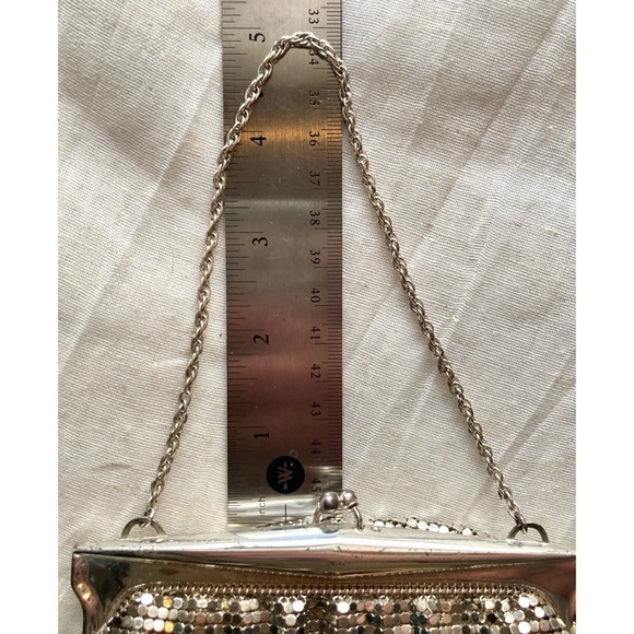 Vintage Whiting & Davis Silvertone Metal Mesh Mini Evening Bag Clutch Wristlet - Picture 14 of 17